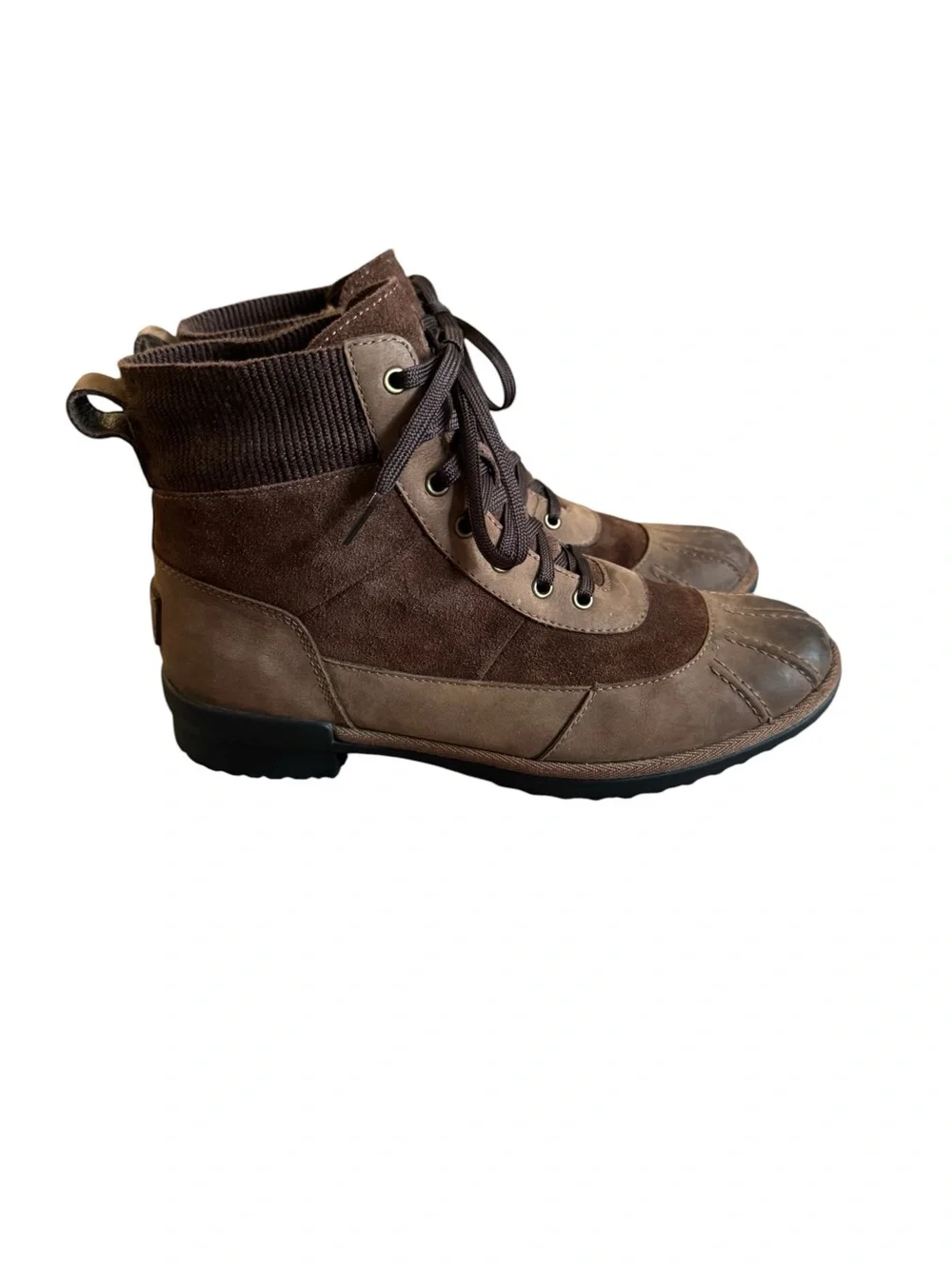 Women’s UGG waterproof Brown Lace-Up Suede & Leather Boots size 7